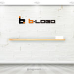 角張ったスクエアなBロゴ